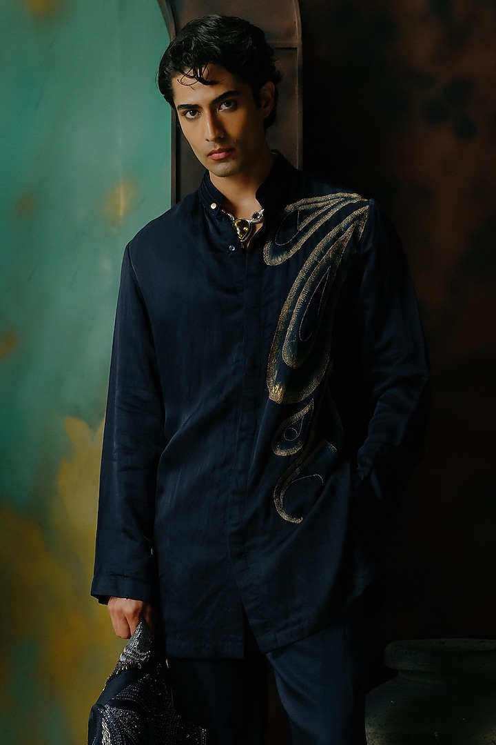 Midnight Blue Silk Hand Embroidered Kurta Set by Jatin Malik at Pernia's Pop Up Shop