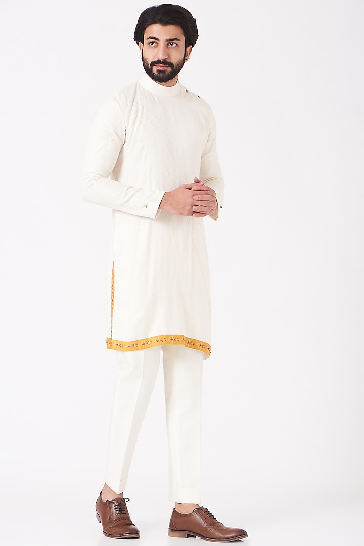 Ivory Hand Embroidered Kurta Set by Jatin Malik at Pernia's Pop Up Shop