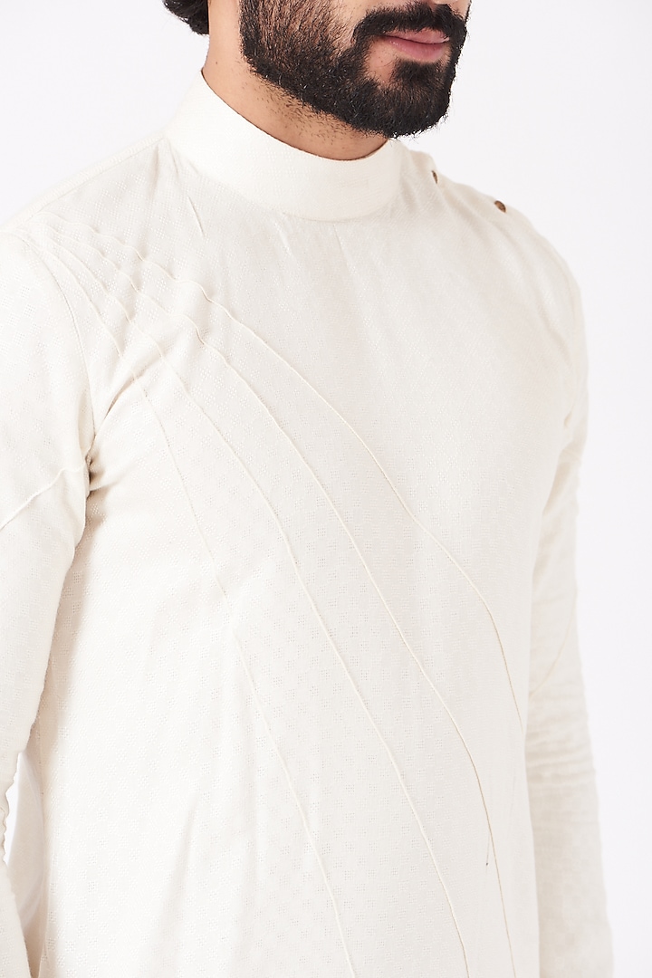 Ivory Hand Embroidered Kurta Set by Jatin Malik at Pernia's Pop Up Shop