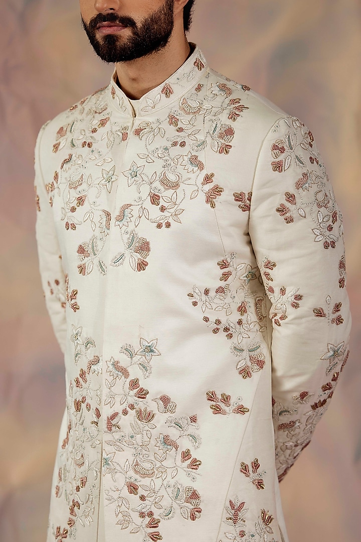 White Hand Embroidered Groom Sherwani Set by Jatin Malik at Pernia's Pop Up Shop