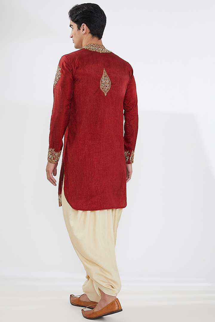 Red Silk Embroidered Kurta Set by Joy Mitra Men at Pernia's Pop Up Shop