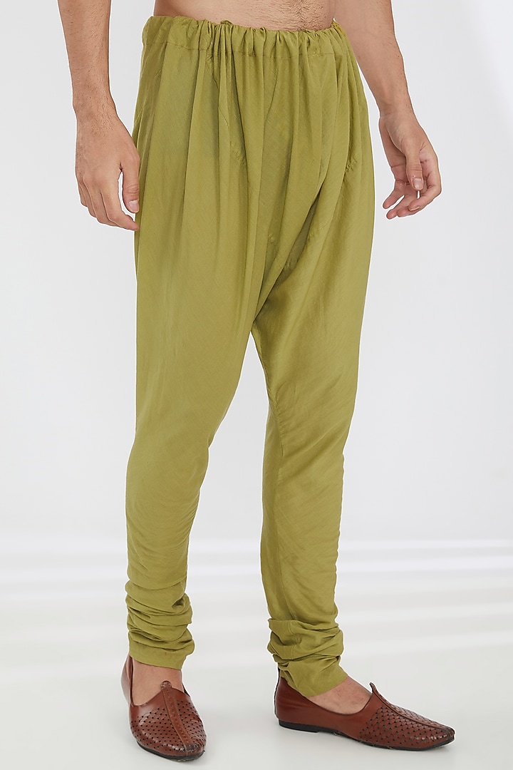 Mehendi Green Cotton Printed Kurta Set by Joy Mitra Men at Pernia's Pop Up Shop