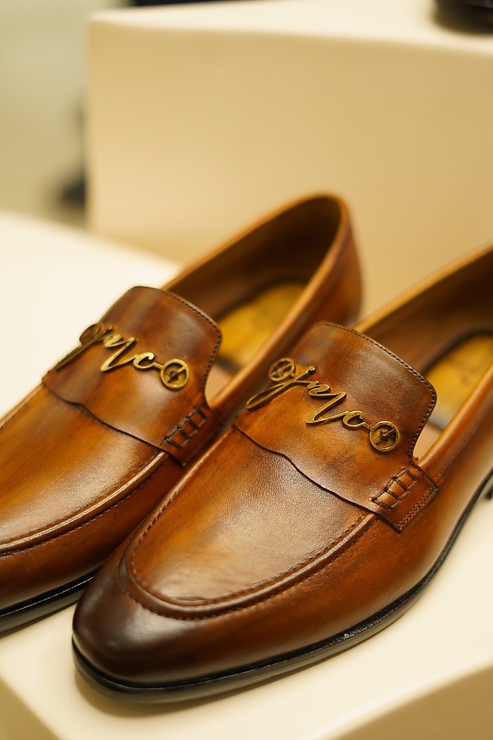 Tan Double Tone Leather Shoes by Jatin Malik at Pernia's Pop Up Shop