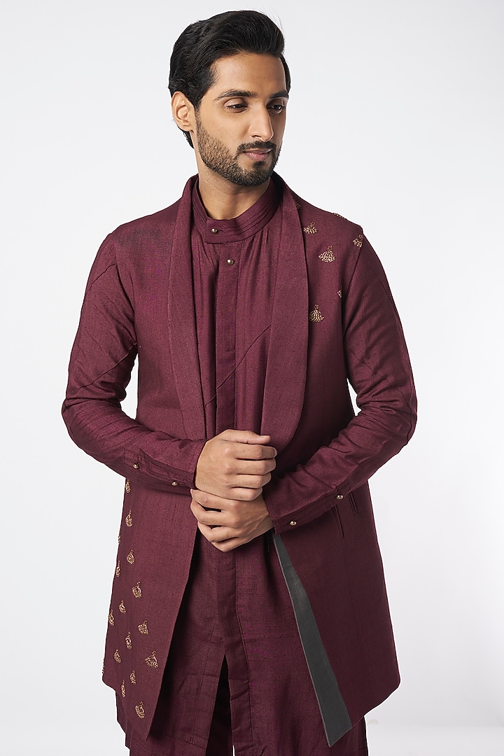 Wine Kurta Set With Embroidered Shrug by Jatin Malik at Pernia's Pop Up Shop
