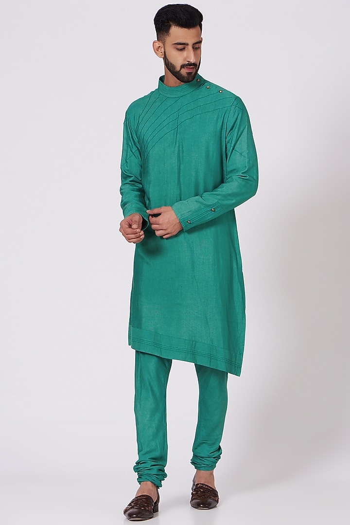 Sage Green Slub Silk Asymmetric Kurta Set by Jatin Malik at Pernia's Pop Up Shop