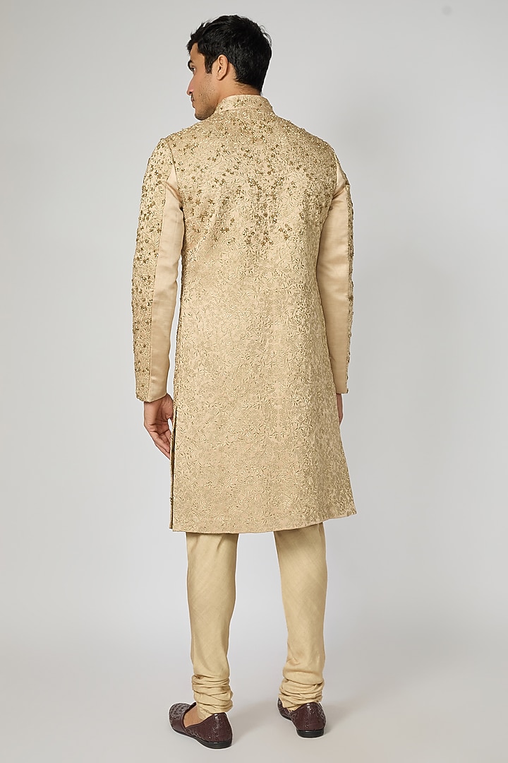 Golden Slub Silk Hand Embroidered Groom Sherwani Set by Jatin Malik at Pernia's Pop Up Shop