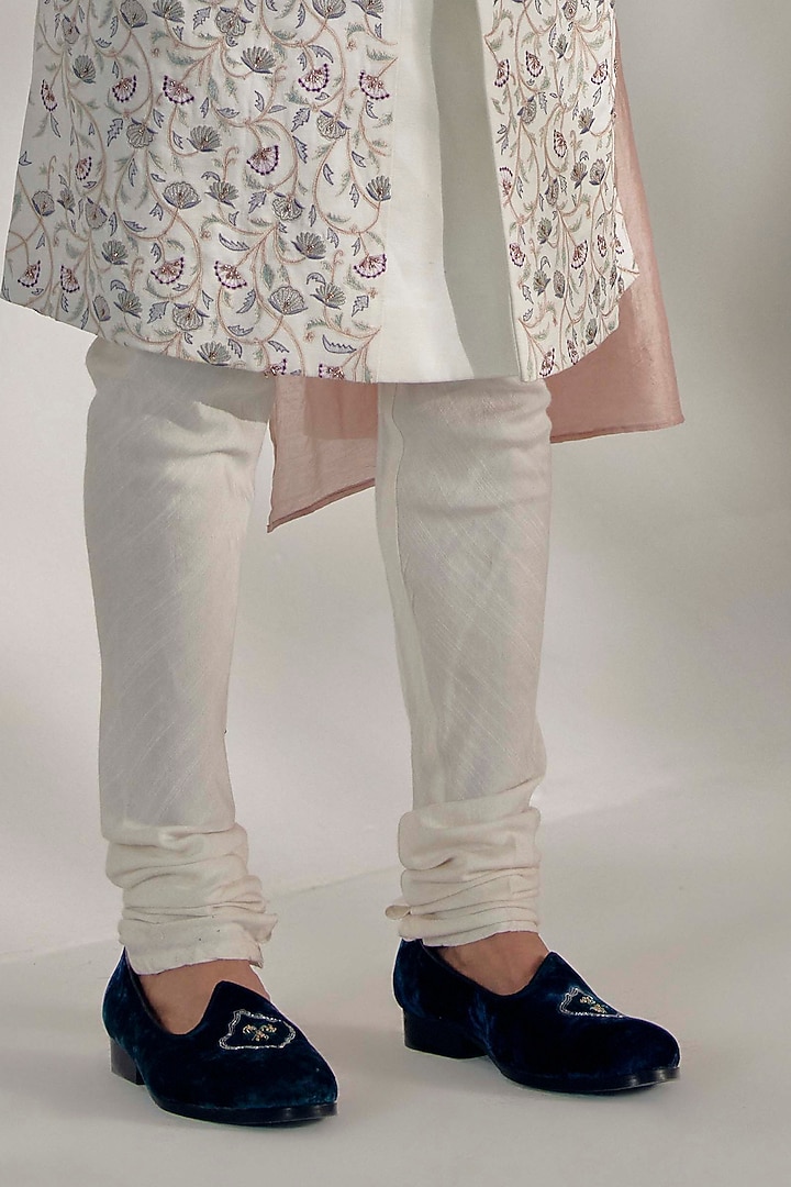 Ivory Linen Silk Dabka Embroidered Jamawar Groom Sherwani Set by Jatin Malik at Pernia's Pop Up Shop