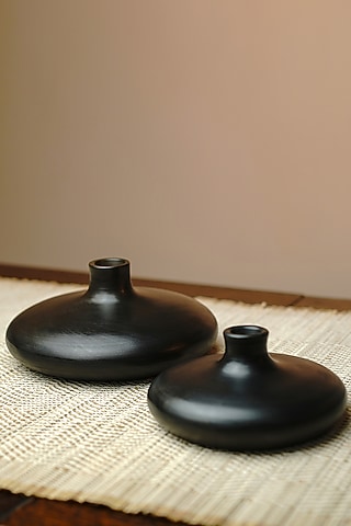 Black Blackened Terracotta Vase (Set of 2) by Jin and Company