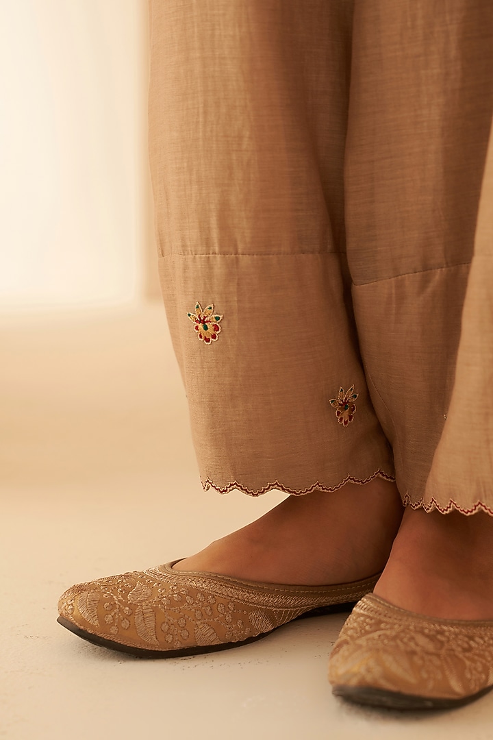 Champagne Chanderi Floral Boota Embroidered Tunic Set by JANKI INDIA at Pernia's Pop Up Shop