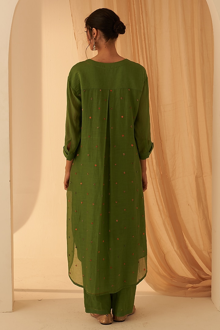 Green Chanderi Hand Embroidered Kurta Set by JANKI INDIA at Pernia's Pop Up Shop