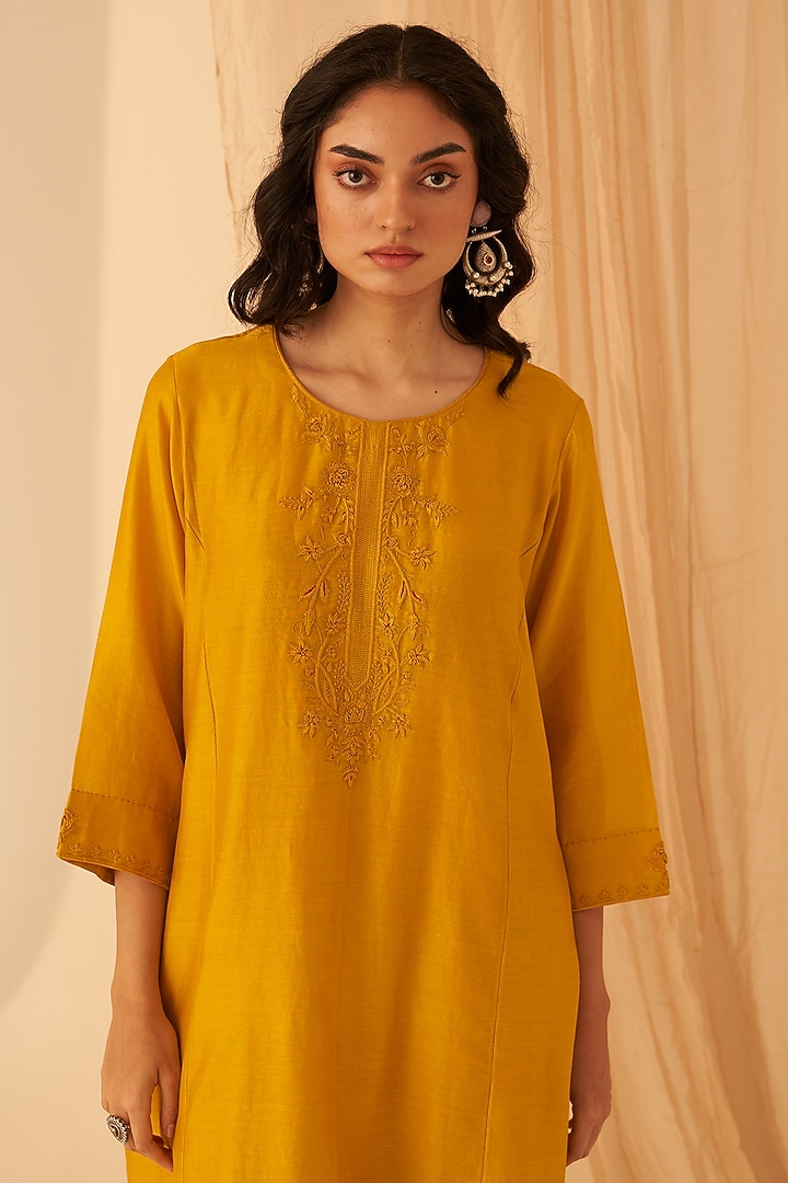 Mustard Chanderi Floral Kantha Embroidered Kurta Set by JANKI INDIA at Pernia's Pop Up Shop