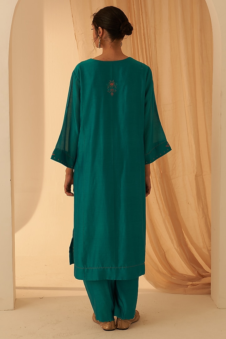 Turquoise Chanderi Resham Embroidered Kurta Set by JANKI INDIA at Pernia's Pop Up Shop
