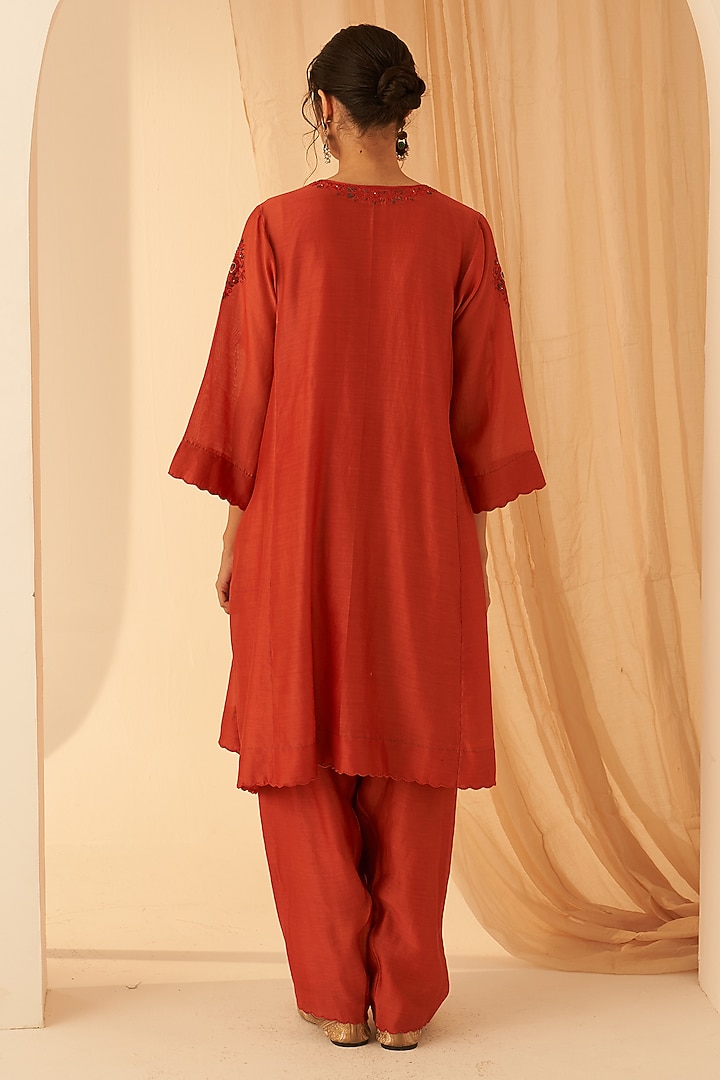 Rust Chanderi Floral Embroidered Kurta Set by JANKI INDIA at Pernia's Pop Up Shop