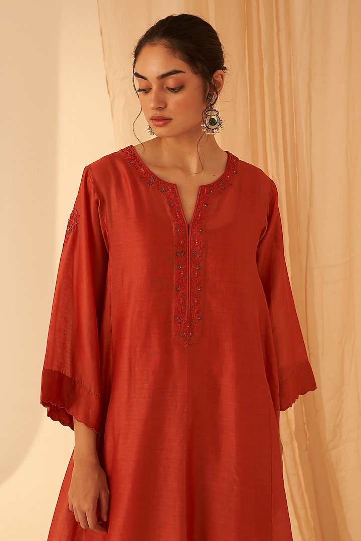 Rust Chanderi Floral Embroidered Kurta Set by JANKI INDIA at Pernia's Pop Up Shop