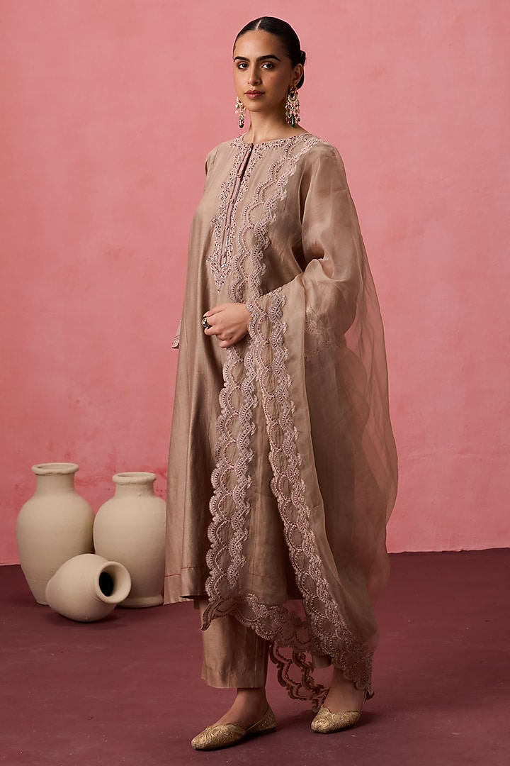 Champagne Chanderi Dori Embroidered Kurta Set by JANKI INDIA at Pernia's Pop Up Shop