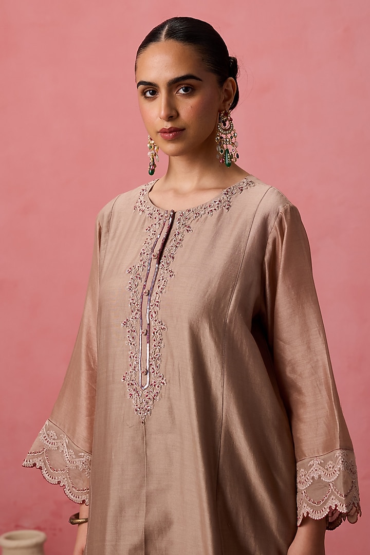 Champagne Chanderi Dori Embroidered Kurta Set by JANKI INDIA at Pernia's Pop Up Shop