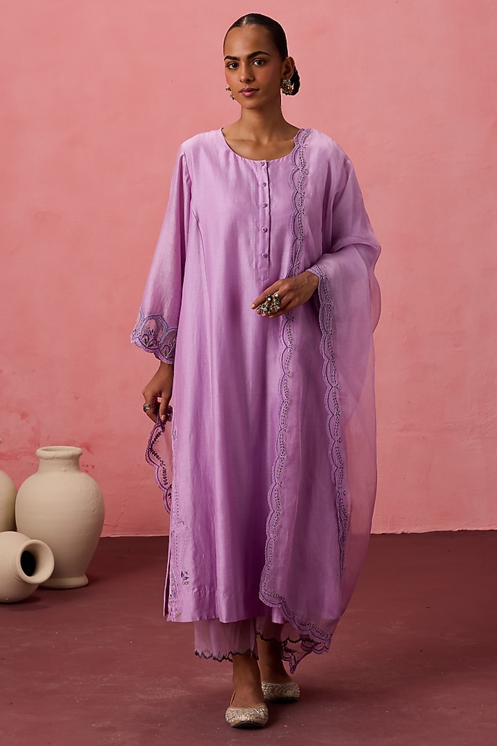 Lilac Chanderi Dori Embroidered Kurta Set by JANKI INDIA at Pernia's Pop Up Shop