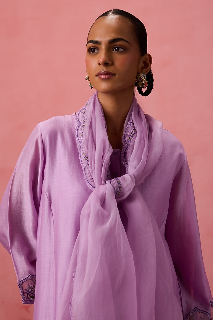 Lilac Chanderi Dori Embroidered Kurta Set by JANKI INDIA at Pernia's Pop Up Shop