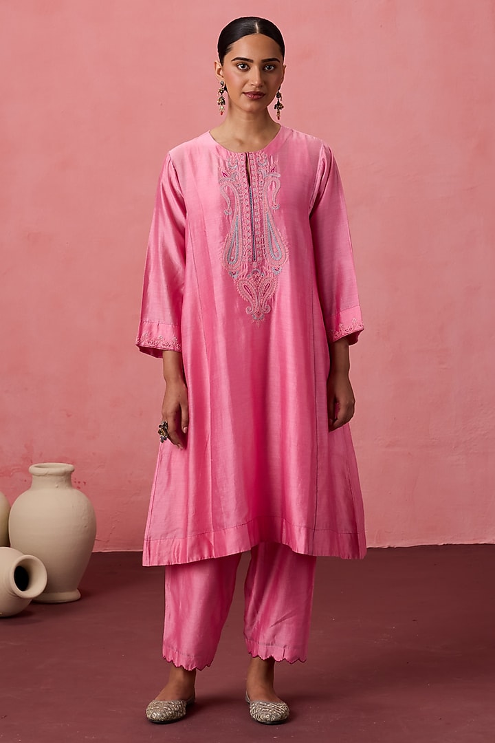 Pink Chanderi Dori Embroidered Kurta Set by JANKI INDIA at Pernia's Pop Up Shop