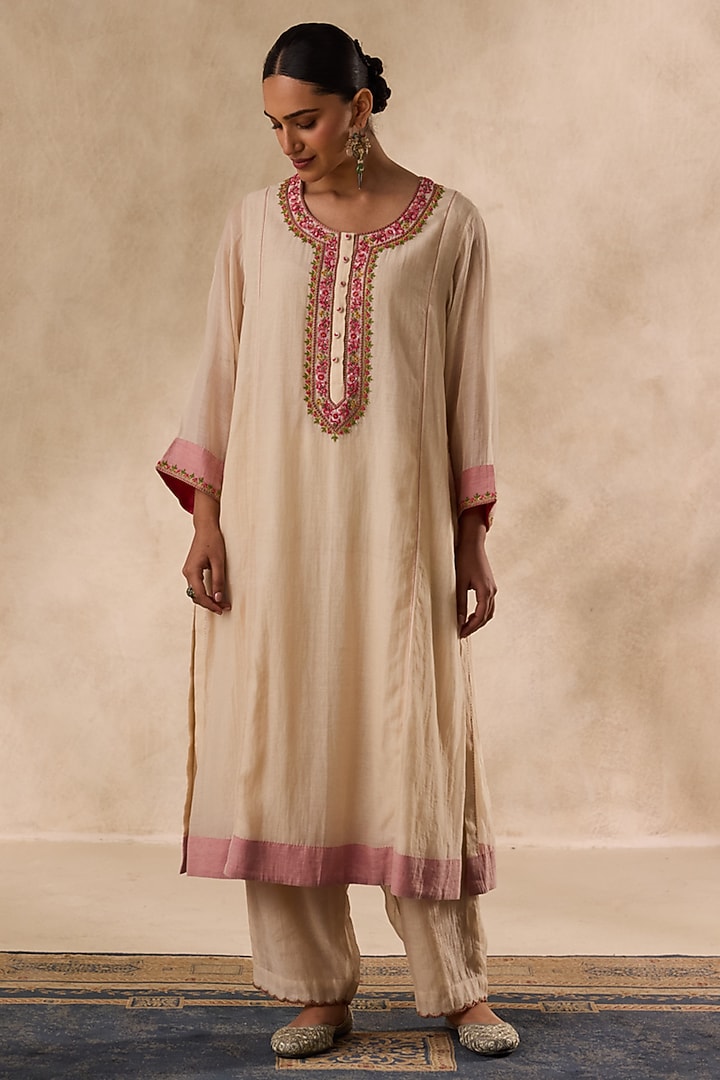 Ivory Chanderi Resham Embroidered Kurta Set by JANKI INDIA at Pernia's Pop Up Shop