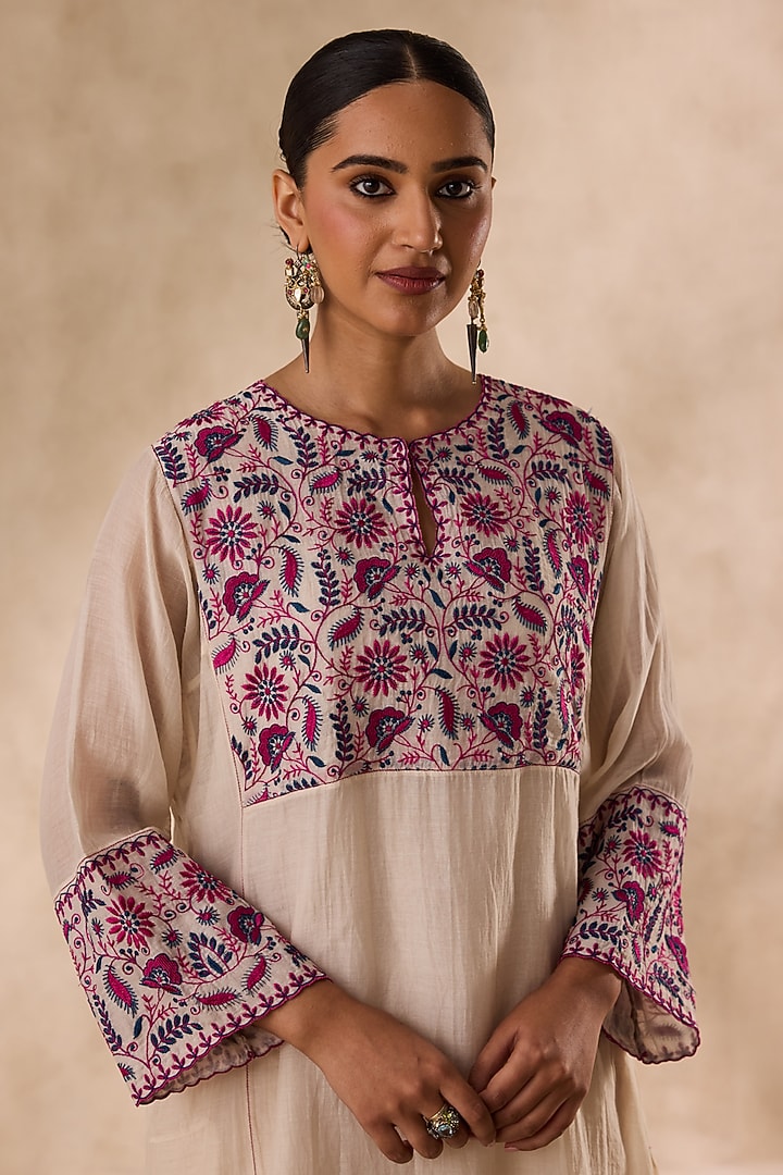 Ivory Chanderi Resham Embroidered Kurta Set by JANKI INDIA at Pernia's Pop Up Shop