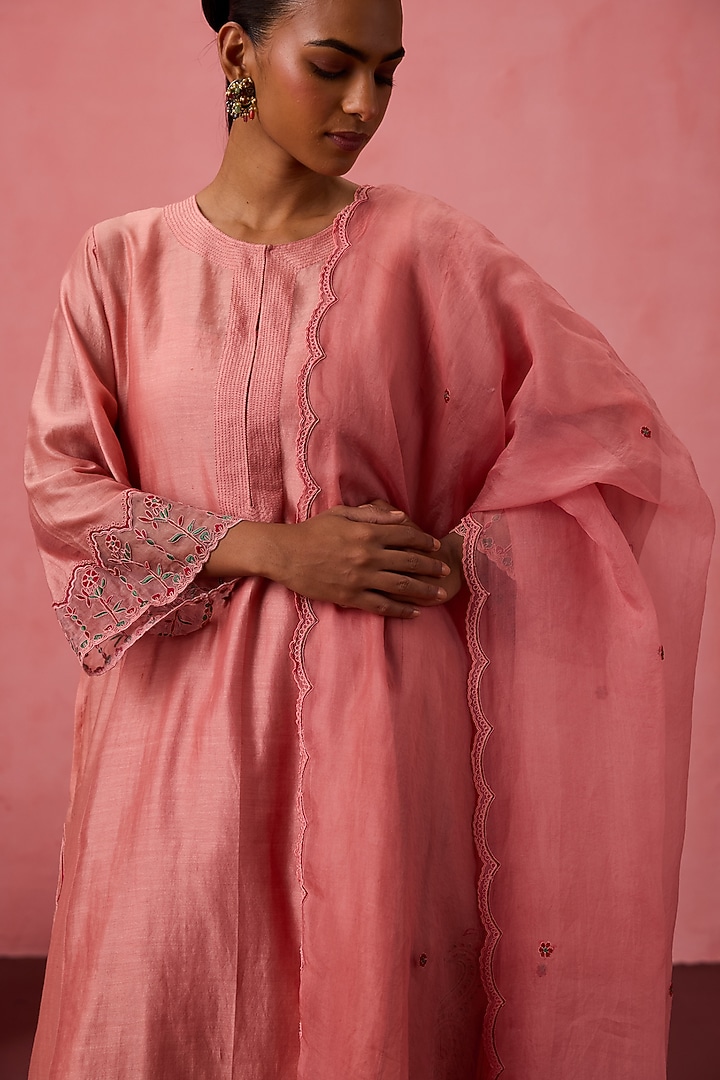 Peach Chanderi Embroidered Kurta Set by JANKI INDIA at Pernia's Pop Up Shop