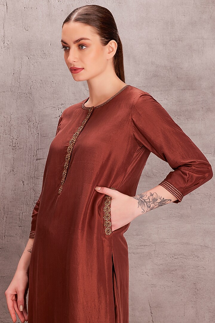 Brown Dupion Silk Thread Embellished Kurta Set by JANKI INDIA at Pernia's Pop Up Shop