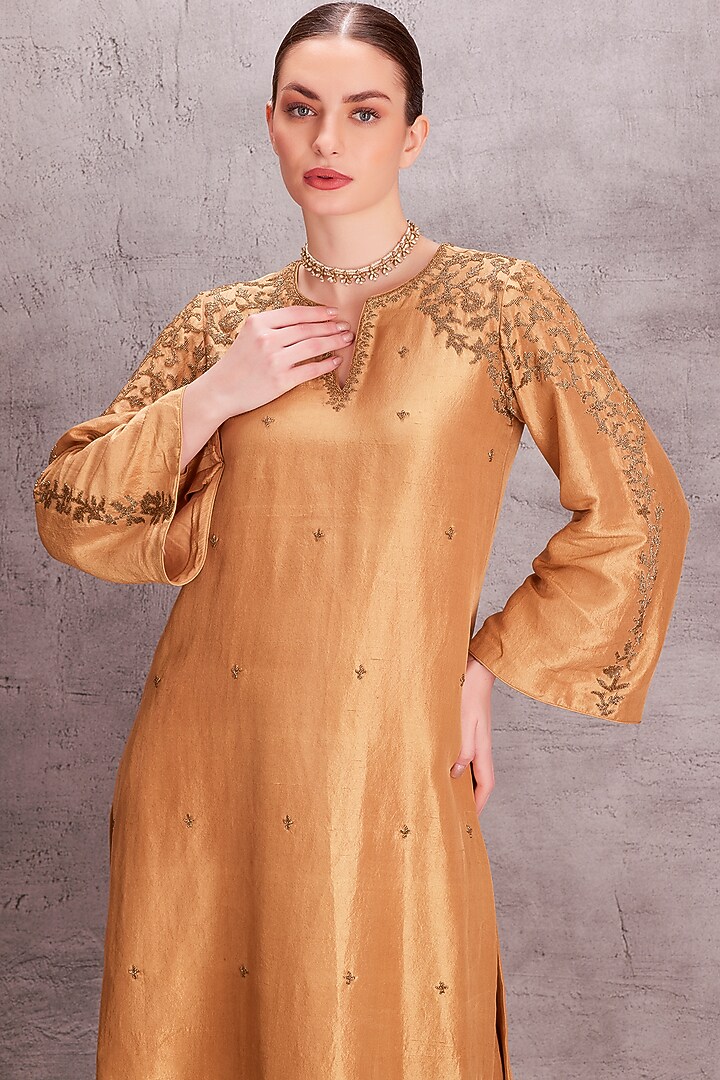 Gold Silk Hand Embellished Kurta Set by JANKI INDIA at Pernia's Pop Up Shop
