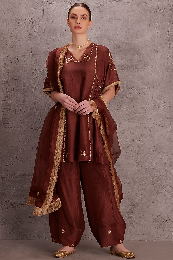 Brown Silk Mukaish Embroidered Kurta Set by JANKI INDIA at Pernia's Pop Up Shop
