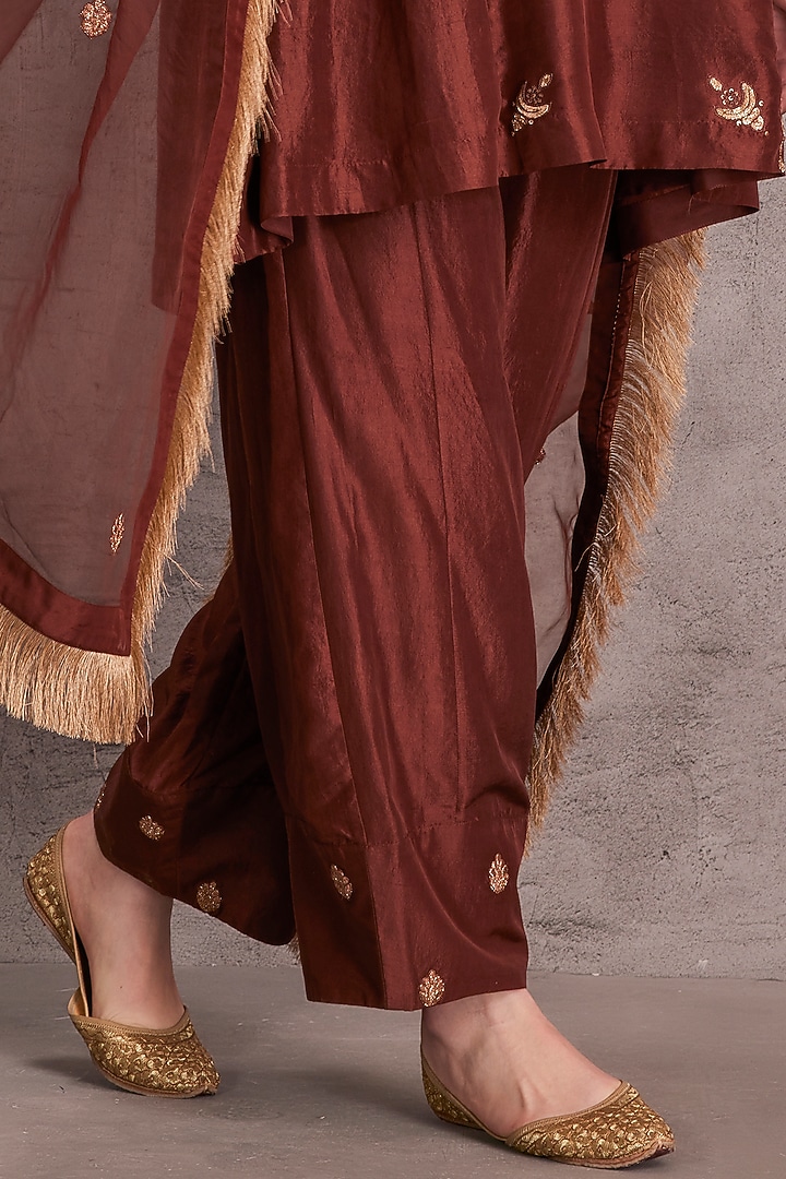 Brown Silk Mukaish Embroidered Kurta Set by JANKI INDIA at Pernia's Pop Up Shop