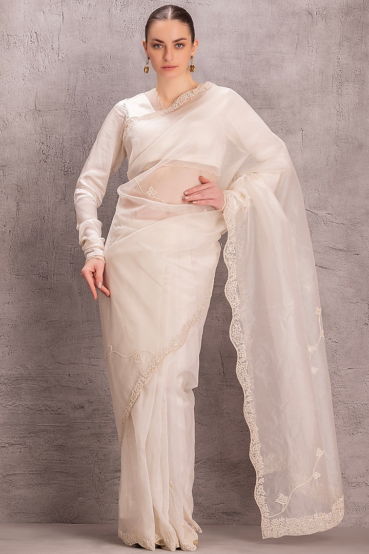 White Pure Silk & Organza Thread Work Wedding Saree Set by JANKI INDIA at Pernia's Pop Up Shop