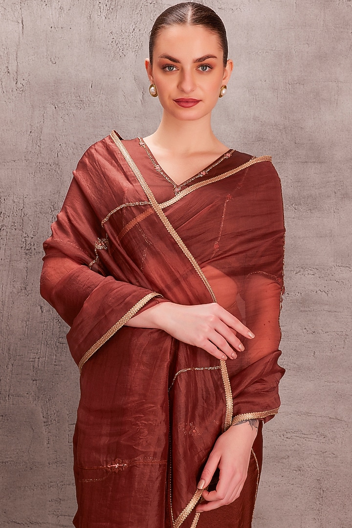 Brown Organza Floral & Cutdana Work Wedding Saree Set by JANKI INDIA at Pernia's Pop Up Shop