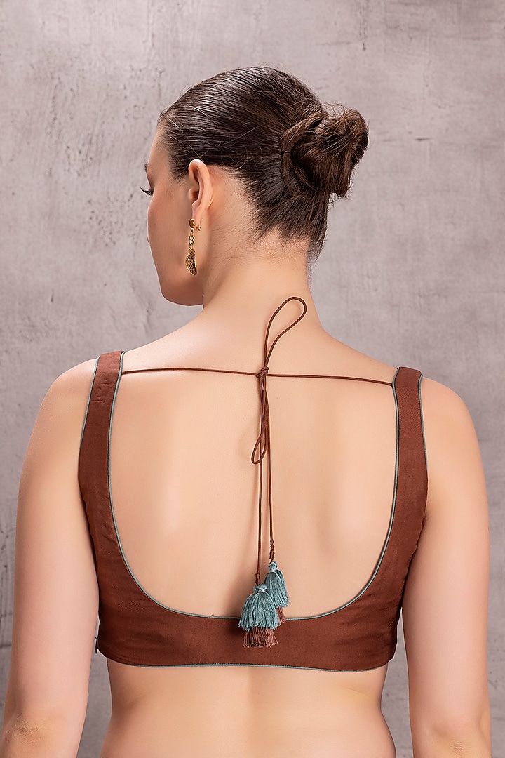Brown Silk Floral Hand Embroidered Wedding Saree Set by JANKI INDIA at Pernia's Pop Up Shop