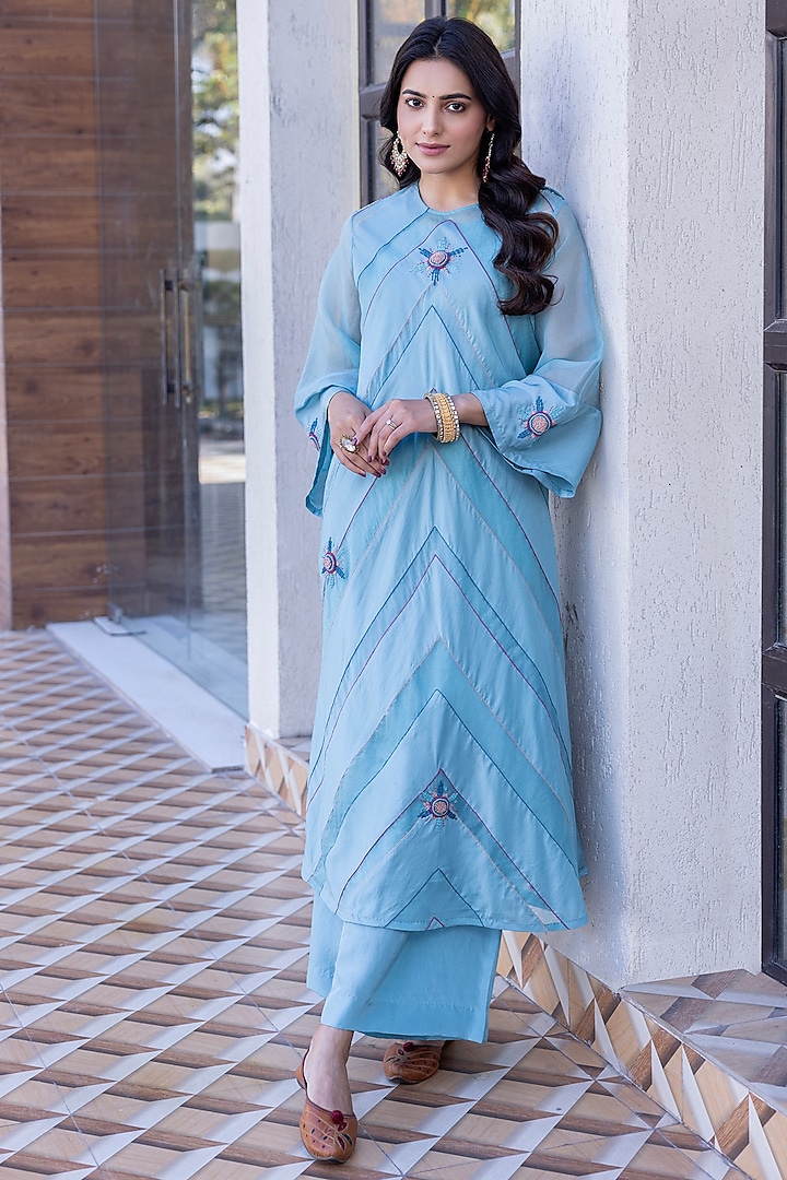 Sky Blue Organza Floral & Thread Embroidered Kaftan Set by JANKI INDIA