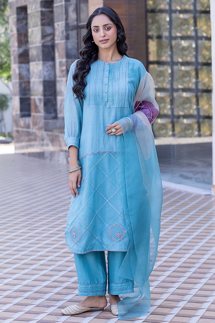 Sky Blue Chanderi Thread Embroidered Kurta Set by JANKI INDIA at Pernia's Pop Up Shop