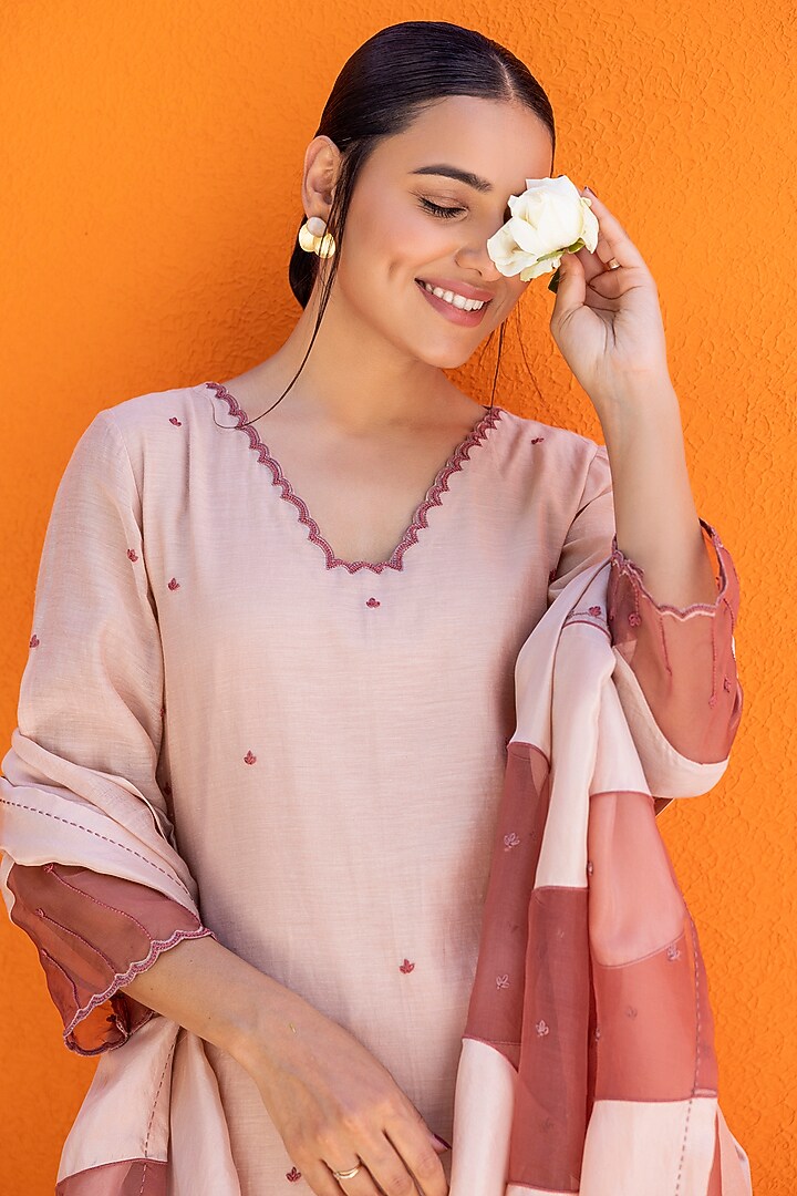 Rose Gold Chanderi Embellished Kurta Set by JANKI INDIA at Pernia's Pop Up Shop