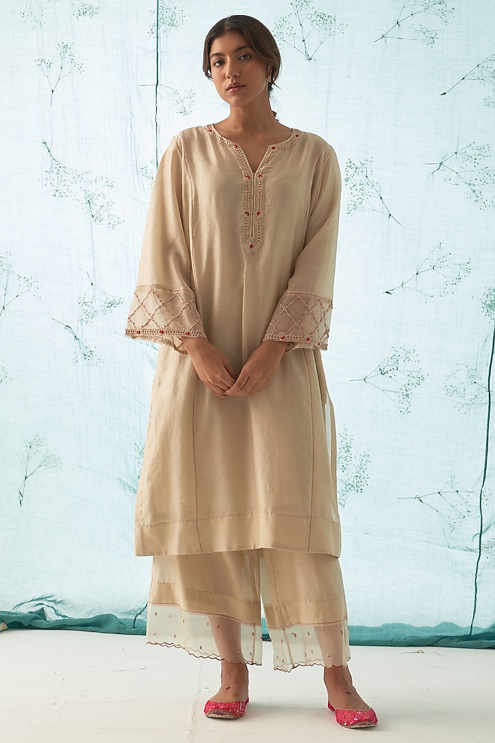 Beige Chanderi Kurta Set by JANKI INDIA at Pernia's Pop Up Shop