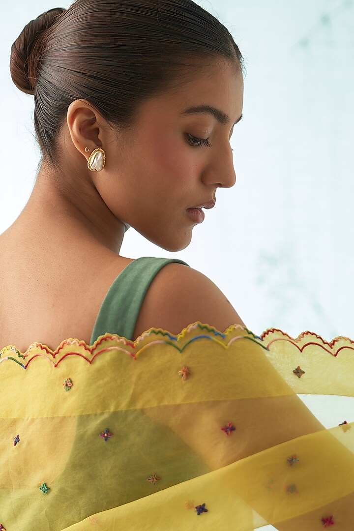 Yellow Organza Hand Work Wedding Saree Set by JANKI INDIA at Pernia's Pop Up Shop