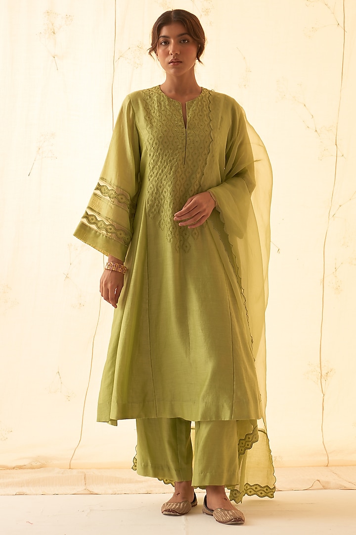 Lime Green Chanderi Kurta Set by JANKI INDIA at Pernia's Pop Up Shop