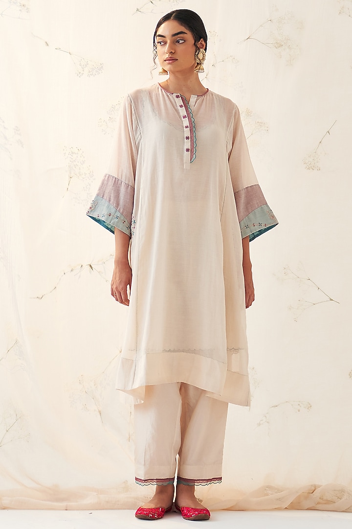 Ivory Chanderi Thread Hand Embroidered Kurta Set by JANKI INDIA at Pernia's Pop Up Shop