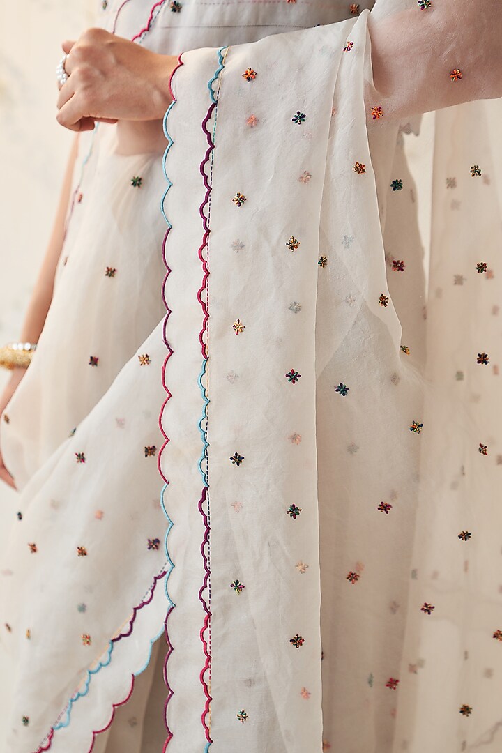 Ivory Organza Thread & Resham Embellished Wedding Saree Set by JANKI INDIA at Pernia's Pop Up Shop