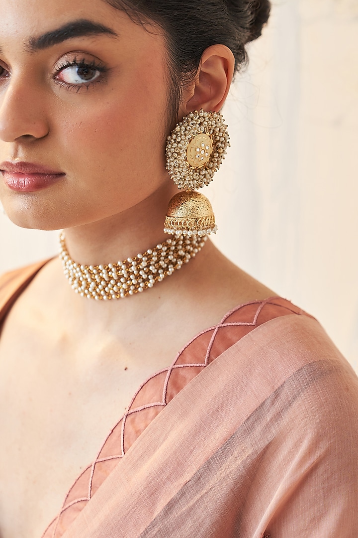 Peach Chanderi Scallop Embroidered Wedding Saree Set by JANKI INDIA at Pernia's Pop Up Shop