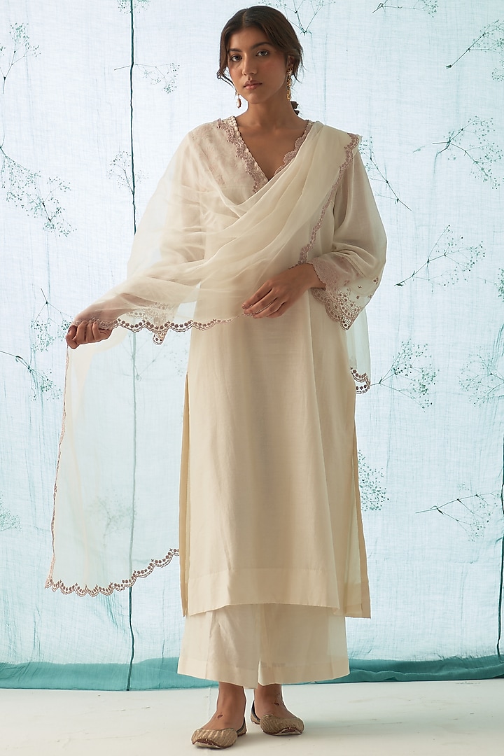 Ivory Chanderi Embroidered Kurta Set by JANKI INDIA at Pernia's Pop Up Shop