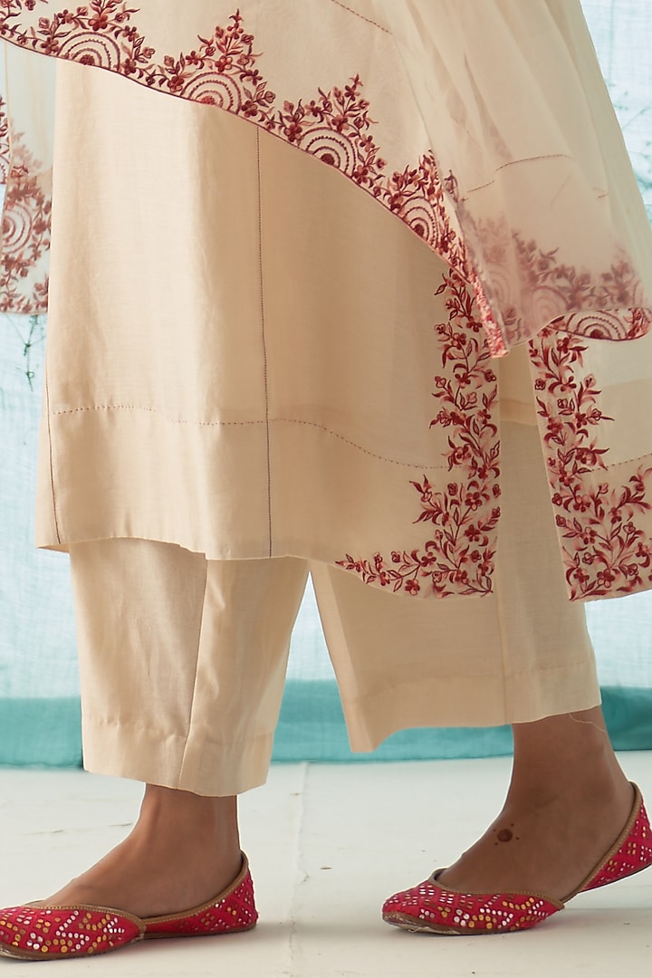 Ivory Chanderi Embroidered Kurta Set by JANKI INDIA at Pernia's Pop Up Shop