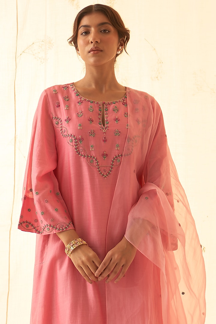 Pink Chanderi Handwork Kurta Set by JANKI INDIA at Pernia's Pop Up Shop