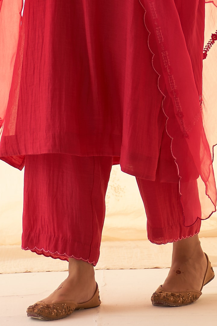 Fuchsia Chanderi Handwork & Embroidered Kurta Set by JANKI INDIA at Pernia's Pop Up Shop