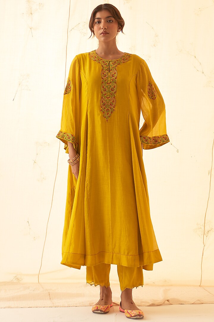 Yellow Chanderi Embroidered Kurta Set by JANKI INDIA at Pernia's Pop Up Shop