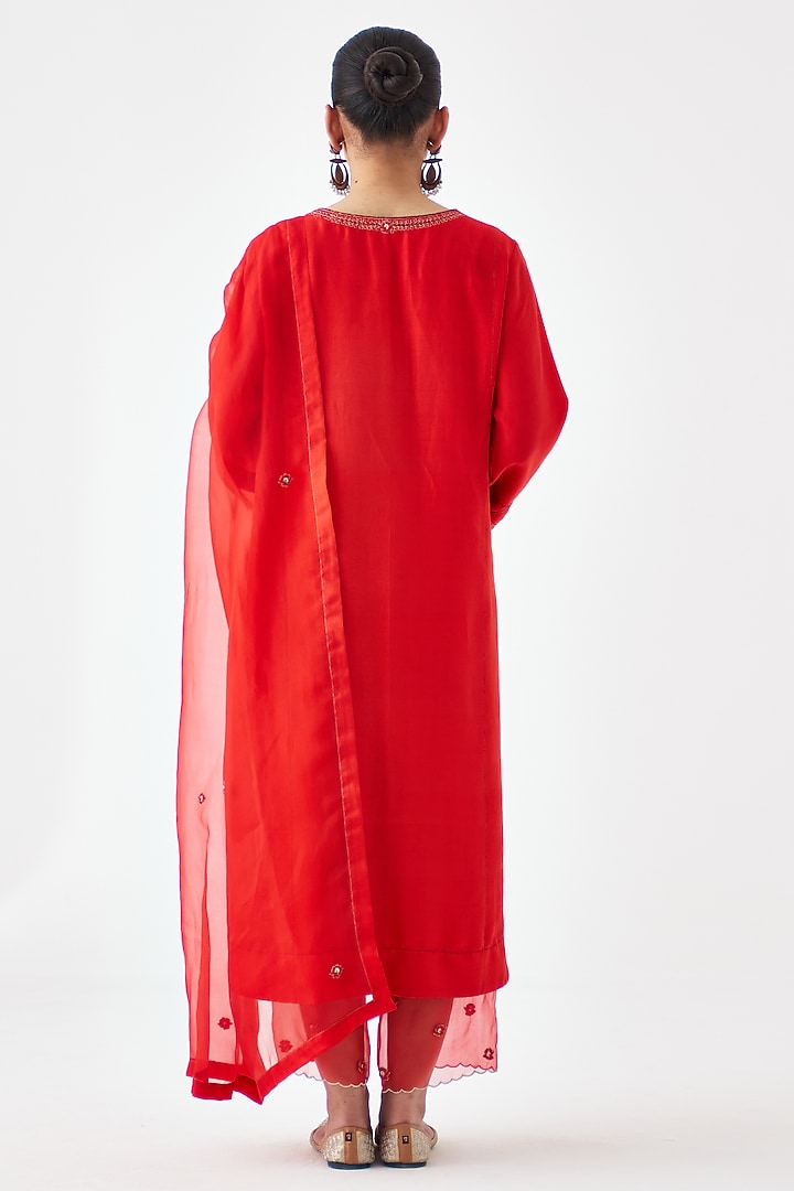 Red Dupion Silk Embroidered Kurta Set by JANKI INDIA at Pernia's Pop Up Shop