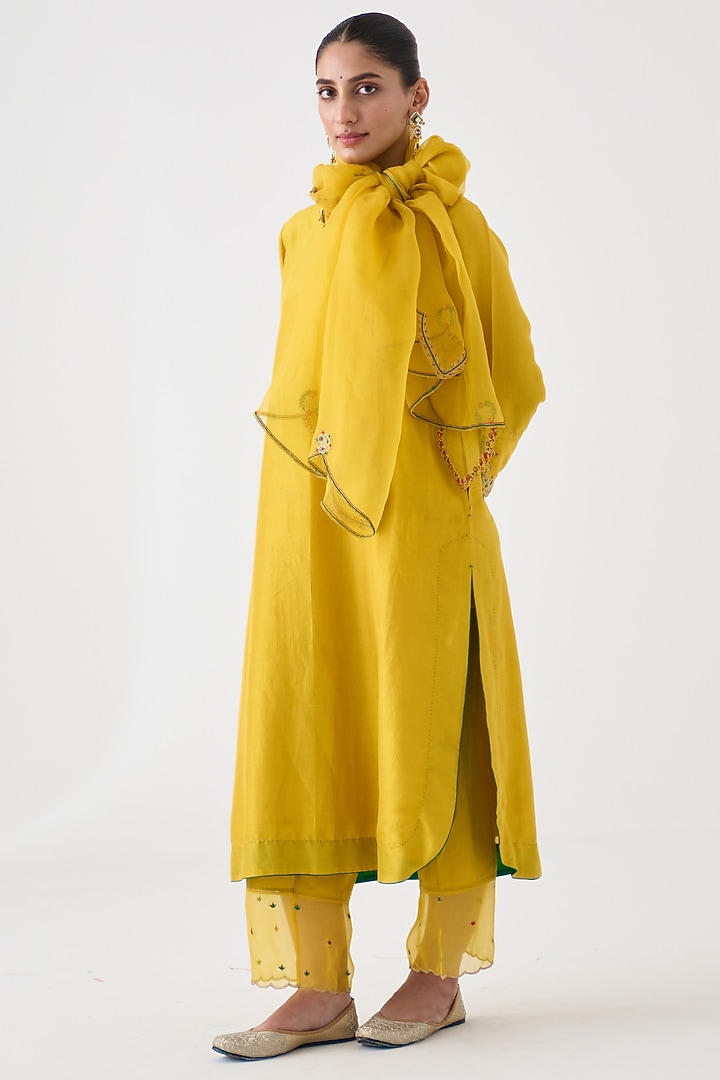 Yellow Dupion Silk Embroidered Kurta Set by JANKI INDIA at Pernia's Pop Up Shop