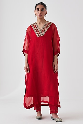 Maroon Dupion Silk Embroidered Kaftan Set by JANKI INDIA